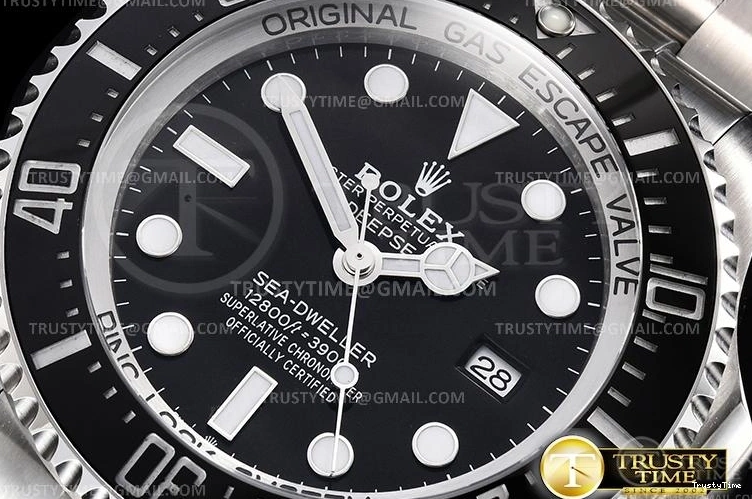 1031 ROLSD0102 – Deep Sea Dweller Blk Supportive 1013